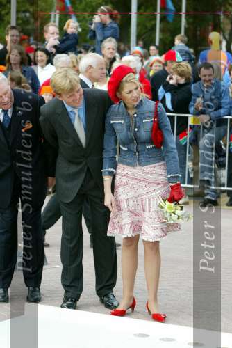 Groningen 30 april 2004
Koninginnedag 2004 in Warffum (Groningen)
Prins Willem Alexander  en Maxima