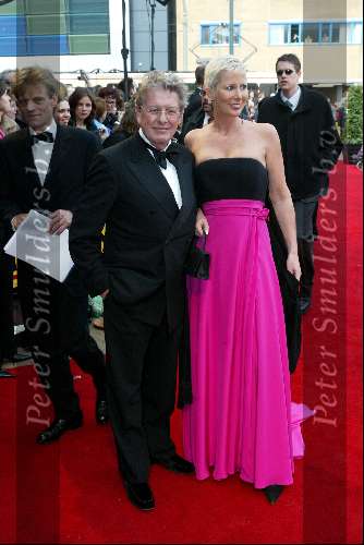 Scheveningen 4 april 2004
Premiere Lion King in Kurhaus.
Jan des Bouvrie en Monique des Bouvrie