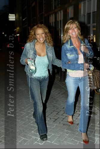 Amsterdam 1 april 2004
Feestje Patty Brard  in de zebra lounge.