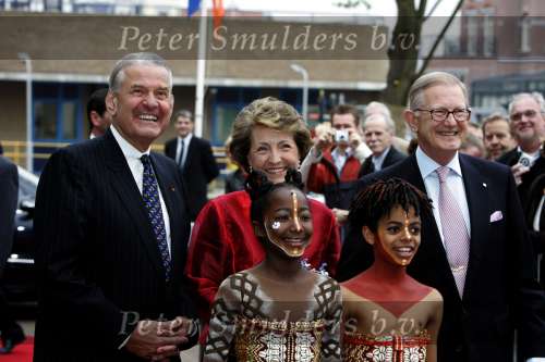 Scheveningen 29 april 2004
65e verjaardag van Pieter v Vollenhoven in het circustheater.
Pieter v Vollenhoven met Prinses Margriet en hr Rost Onnes