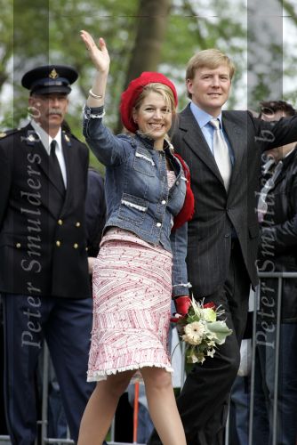 Groningen 30 april 2004
Koninginnedag 2004 in Warffum (Groningen)
Prinses Maxima   met Prins Willem Alexander