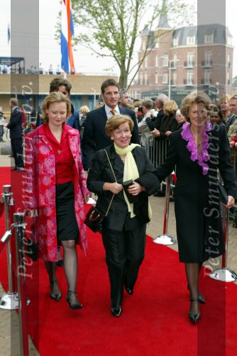 Scheveningen 29 april 2004
65e verjaardag van Pieter v Vollenhoven in het circustheater.
Prinses Irene Prinses Christina en Prinses Carolina