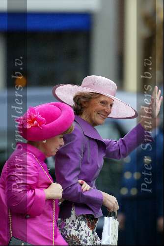 Delft 24 april 2004
Trouwen Prins Friso en Mabel Wisse Smit in stadhuis Delft.
Prinses Irene en Prinses Christina