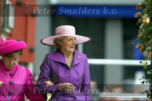 Delft 24 april 2004
Trouwen Prins Friso en Mabel Wisse Smit in stadhuis Delft.
Prinses Irene en Prinses Christina