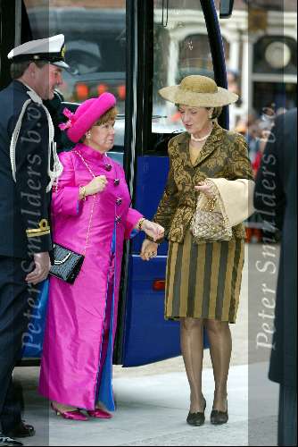 Delft 24 april 2004
Trouwen Prins Friso en Mabel Wisse Smit in stadhuis Delft.
Prinses Christina met Prinses Marriet