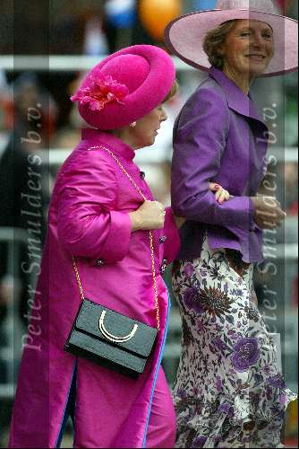 Delft 24 april 2004
Trouwen Prins Friso en Mabel Wisse Smit in stadhuis Delft.
Prinses Irene en Prinses Christina