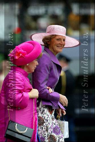 Delft 24 april 2004
Trouwen Prins Friso en Mabel Wisse Smit in stadhuis Delft.
Prinses Irene en Prinses Christina