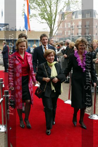 Scheveningen 29 april 2004
65e verjaardag van Pieter v Vollenhoven in het circustheater.
Prinses Irene Prinses Christina en Prinses Carolina