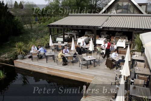 Vinkeveen 27 april 2004
Terras van Hotel de Residence in Vinkveen