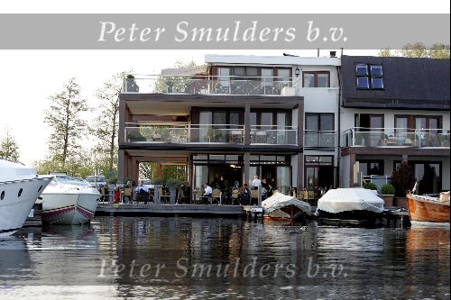 Loosdrecht 26 april 2004
Restaurant Zin in Loosdrecht.