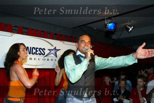 Amsterdam 28 april 2004
Presentatie cd Robert Halewijn bij En Pluche