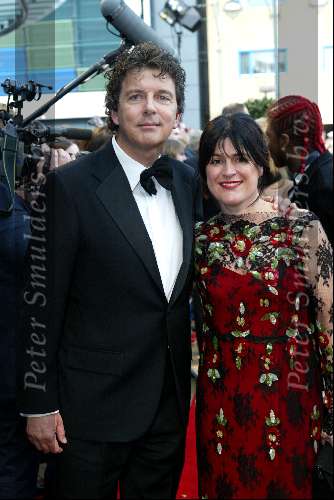Scheveningen 4 april 2004
Premiere Lion King in Kurhaus.
Robert ten Brink met vrouw
