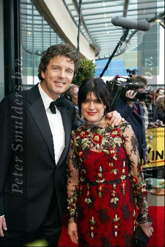 Scheveningen 4 april 2004
Premiere Lion King in Kurhaus.
Robert ten Brink met vrouw