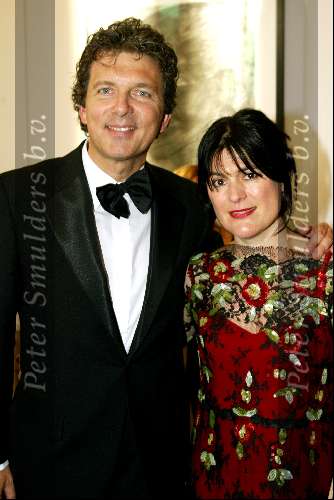 Scheveningen 4 april 2004
Premiere Lion King in Kurhaus.
Robert ten Brink met vrouw