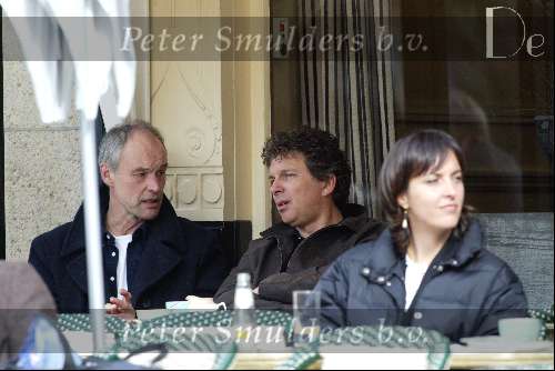 Amsterdam 5 april 2004
Robert ten Brink op terras bij Joffers