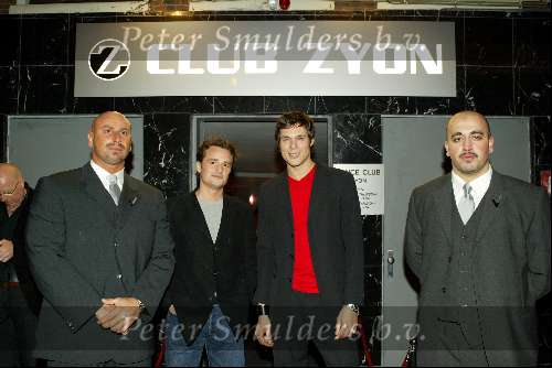Amsterdam 9april 2004
 Uitsmijters met Kenan Raven en Robin Rienstra bij club Zyon