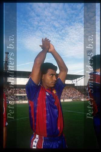 Romario spelend voor FC Barcelona