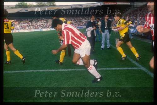 Romario spelend voor PSV