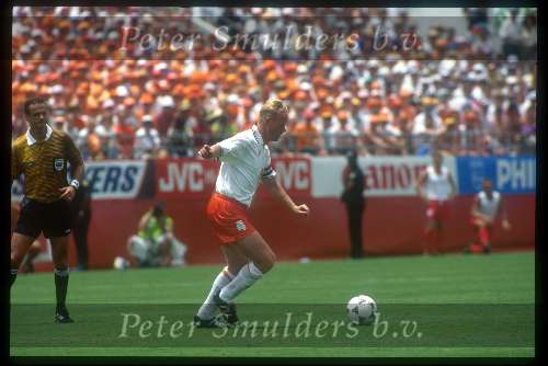 Ronald Koeman tijdens het wereldkampioenschap voetbal 1994 USA