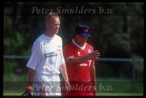 Ronald Koeman spelend voor het nederlands elftalen tijdens het wereldkampioenschap voetbal USA 1994
Dick Advocaat