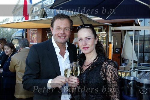 Ouderkerk aan de Ijssel 24 april 2004
Opening Klein Paardenburg in Ouderkerk aan de Amstel.
Chris Luken met Siegried Markus