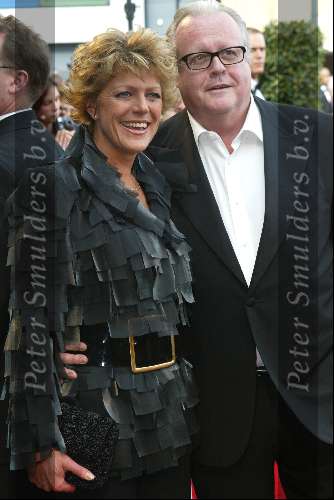 Scheveningen 4 april 2004
Premiere Lion King in Kurhaus.
Simone Kleinsma met Guus Verstraeten