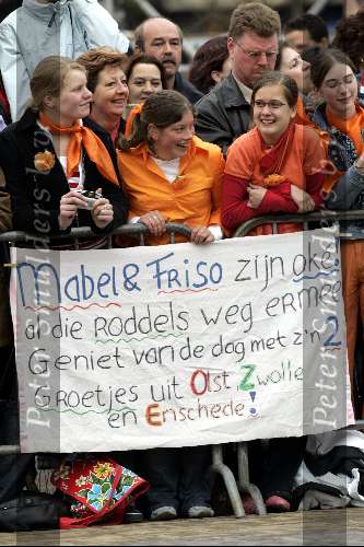 Delft 24 april 2004
Trouwen Prins Friso en Mabel Wisse Smit in stadhuis Delft.
Spanddoek