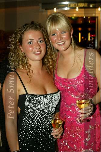Scheveningen 4 april 2004
Premiere Lion King in Kurhaus.
Dochter Tineke Schouten