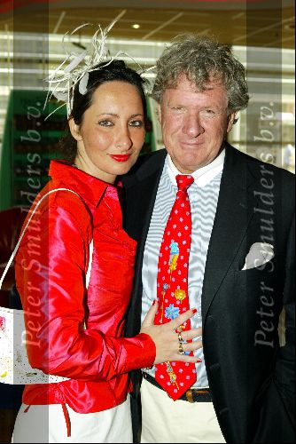 Scheveningen 27 april 2004
Lunch in het holland casino in scheveningen .
Willibrord Frequin met Suzanne