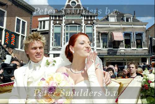 Vlaardingen 20 april 2004
Winston Post en DXenise v Rijswijk trouwen op stadhuis Vlaardingen.