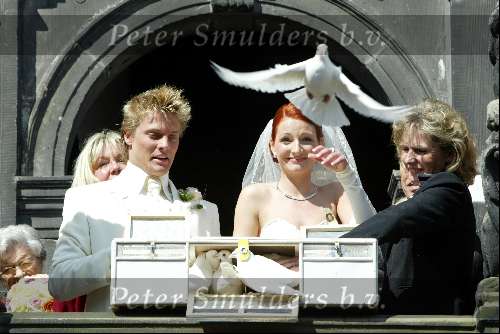 Vlaardingen 20 april 2004
Winston Post en Denise v Rijswijk trouwen op stadhuis Vlaardingen.