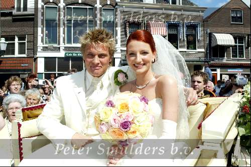Vlaardingen 20 april 2004
Winston Post en Denise v Rijswijk trouwen op stadhuis Vlaardingen.
