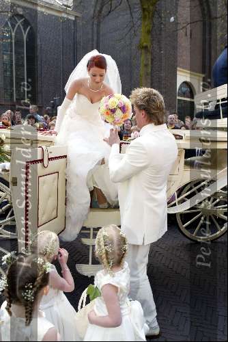 Vlaardingen 20 april 2004
Winston Post en Denise v Rijswijk trouwen op stadhuis Vlaardingen.