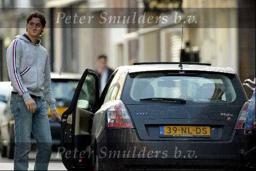 Amsterdam 9 april 2004
Zlatan Ibrahimovic met vriendin op PC hooftstraat