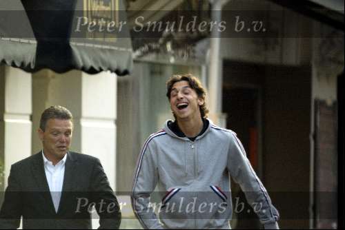 Amsterdam 9 april 2004
Zlatan Ibrahimovic met vriendin op PC hooftstraat