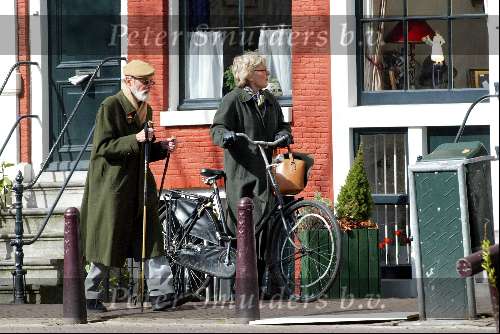 Amsterdam 4 april 2003
Mevr v Loon  la bouchere met haar man