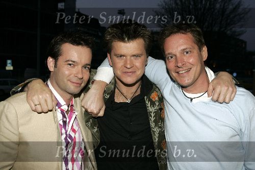Hilversum 1 april 2005
Afscheidsfeestje van Beau v Erven Dorens. Beau   Peter v d Vorst en Albert Verlinde