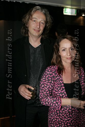 Amsterdam 20 april 2005
Veiling voor child right in odion.
Angela Groothuizen met vriend