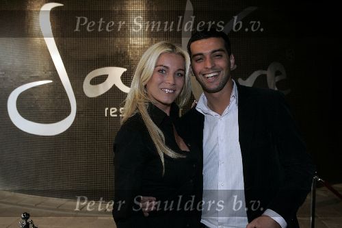 Rotterdam 21 april 2005
Etentje Jimmy Choo met bn ers bij Jackie.
Angela Kluivert met bedrijfsleider van Jackie\'s Soufian Asafiati