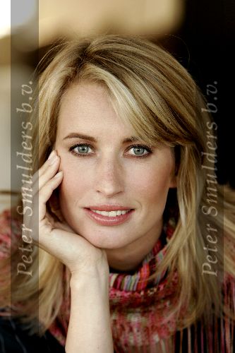 Amsterdam 22 april 2005
Anouk Smulders bij SBS shownieuws.
Peter Smulders bv