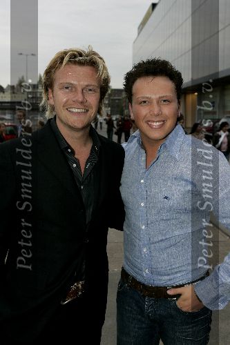 Amsterdam 28 april 2005
Premiere Salsa in theater fabriek.
Bastiaan Ragas met met Jamai Idols