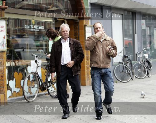 Amsterdam 15 april 2005
Carlo Boszhard  winkelen samen met zijn vader op pc hooftstraat
