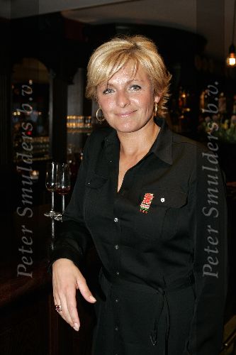 Laren 7 april 2005
Presentatie Dinerjaarkaart in Restaurant Brink 10 van Rene Froger.
Caroline Tensen