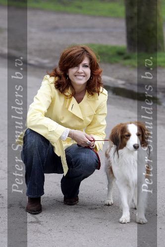 April 19 april 2005
Chazia Mourali in het vondelpark met hond.