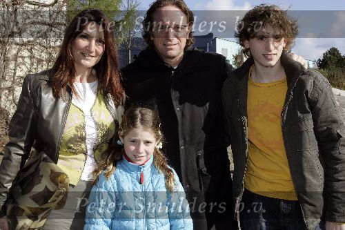 Harderwijk 9 april 2005
Opening dolfinarium HARDERWIJK.
Erik v Tijn met gezin