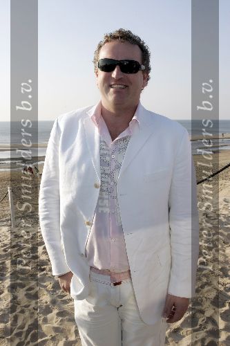 Bloemendaal 2 april 2005
Opening van strandtent vroeger.
Gordon