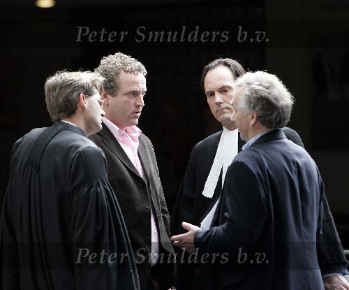 Amsterdam 12 april 2005
Rechtzaak Gordon tegen endemol.   
Paul de Man (direkteur Endemol)