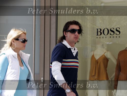 Amsterdam 22 april 2005
Ajax voetballer Grygera met vrouw op pc hooftstraat