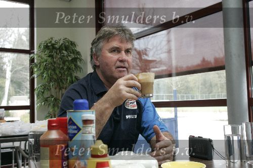 Eindhoven, 11 April 2005
PSV-trainer Guus Hiddink .