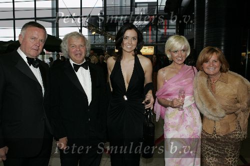 Rotterdam 16 april 2005
Luciano Pavarotti in Ahoy.
Harry Mens met Suze Mens, Marloes Marloes en  Eddy de Kroes
met zijn vrouw Erna de Kroes